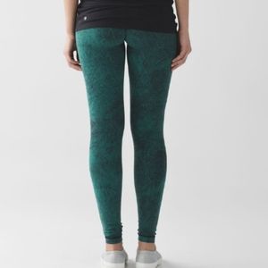 Lululemon Wunder Under Pant (Hi-Rise)Luon Spray Jacquard Hunter Green Black